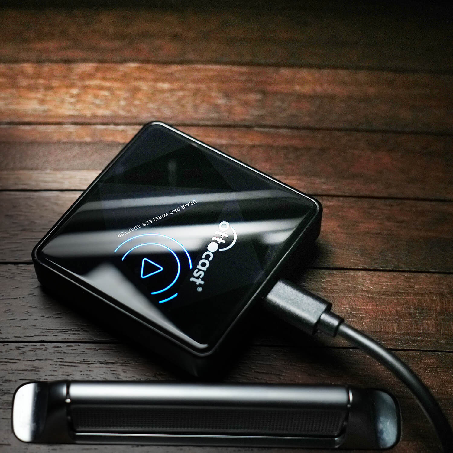 U2-AIR Pro Wireless CarPlay Adapter | Ottocast